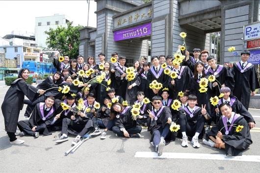 2021清華運科系畢業照
