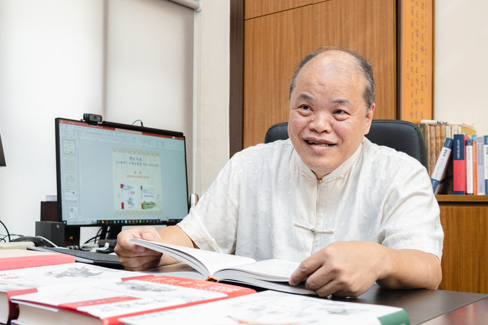 清華歷史所教授黃一農說明曹家無人願提與親王羅卜藏丹津聯姻的原因。