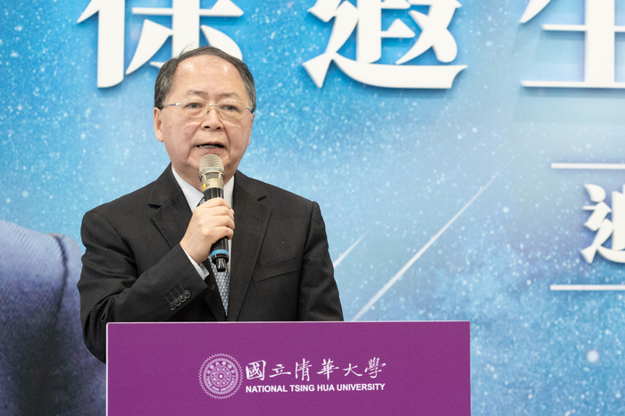 清華大學前校長陳力俊緬懷徐遐生前校長。