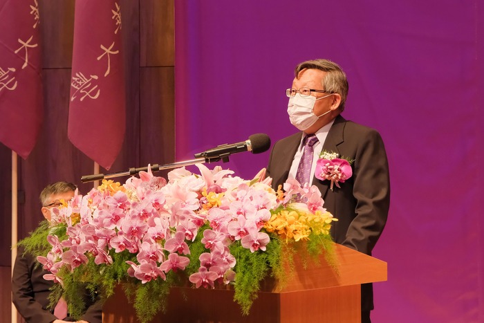 賀陳弘謝謝師生給他機會為清華這所百年名校服務。