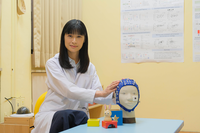 周育如老師發現幼兒與幼鼠社交階級形成的相似性。