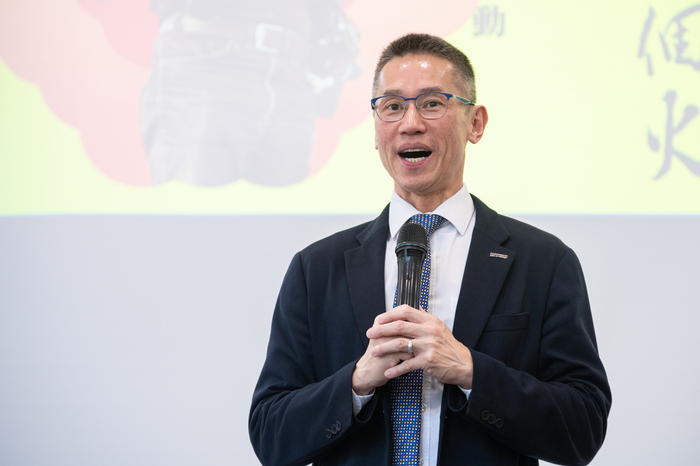 清華大學校長高為元希望黃春明老師能教給學生講故事的能力。