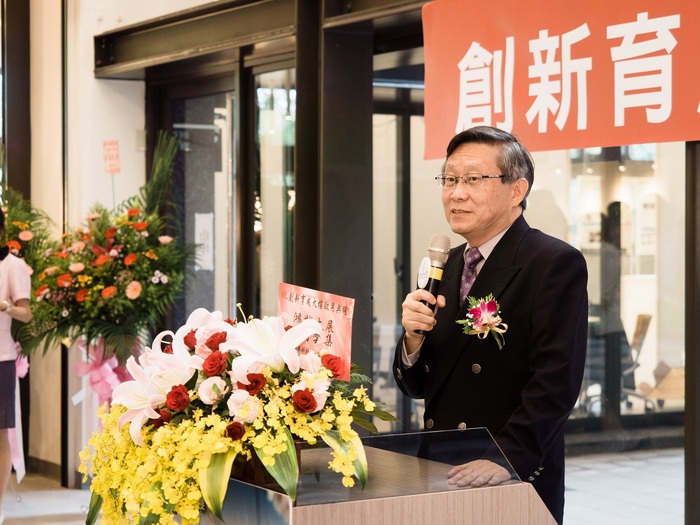 賀陳弘校長致詞