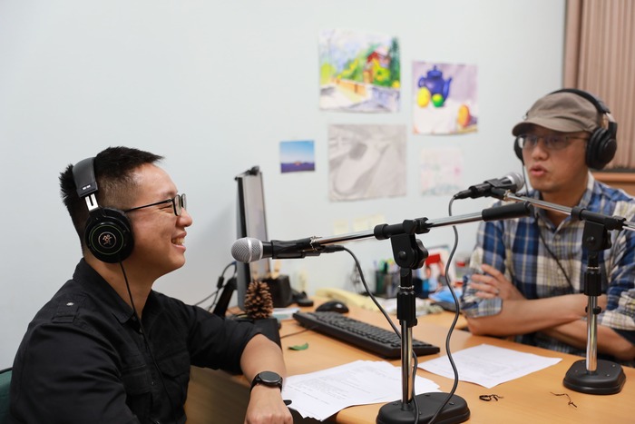 清華音樂人Podcast「當代音樂與社會」系列主持人林浩立（左）與鄭志鵬。