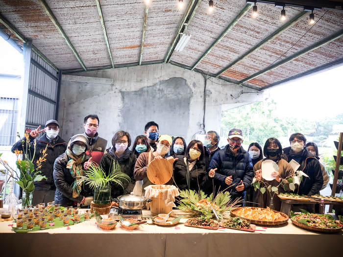 清華大學區域創新中心與在地青創開創橫山大地共享餐桌服務系統