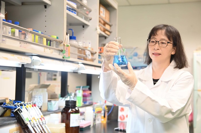 清華醫科系主任陳令儀期待在學士後醫學系看到更多跨領域的面孔