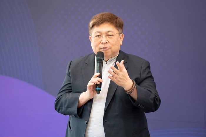 清華校友總會理事長陳立白首倡推舉蔡進步為名譽博士，獲三學院響應，創下校內前所未有紀錄。圖片