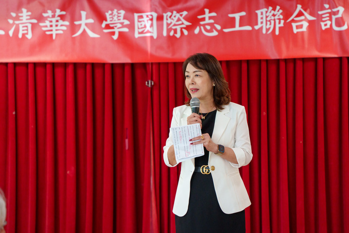 台北富邦財富管理總處副總陳美珍肯定清華志工運用科技協助非洲教育的善行。圖片